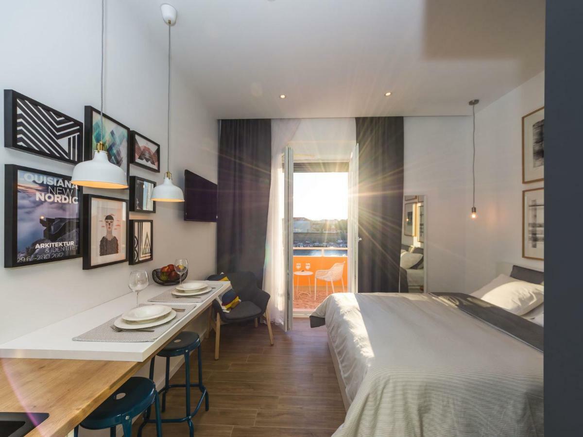 Apartments Withlove Zara Esterno foto